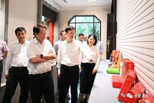 陈之常会见新加坡丰益国际集团董事局主席郭孔丰