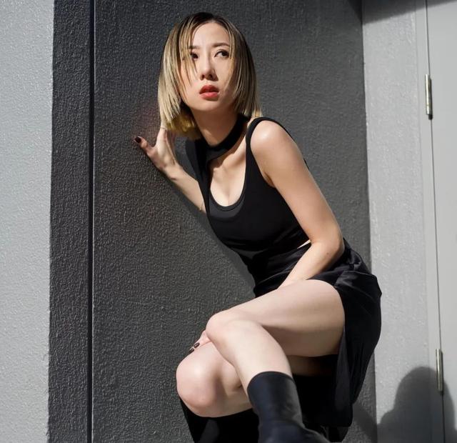 泳儿北上发展试水失败！历失声烂面母中风 恋男友11年盼婚却难婚