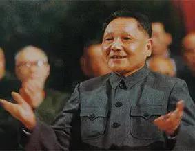 李光耀评价邓小平：从未见过一位领袖，在现实面前愿放弃一己之见