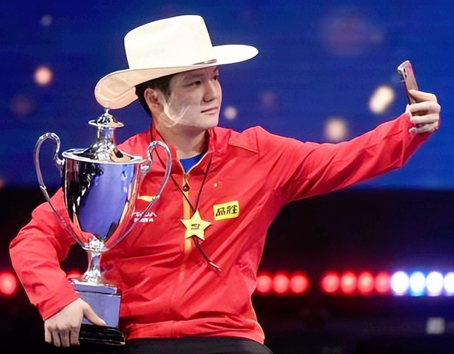 CCTV5直播世乒赛：4-1横扫日本张本智和夺冠，世界第一樊振东冲冠