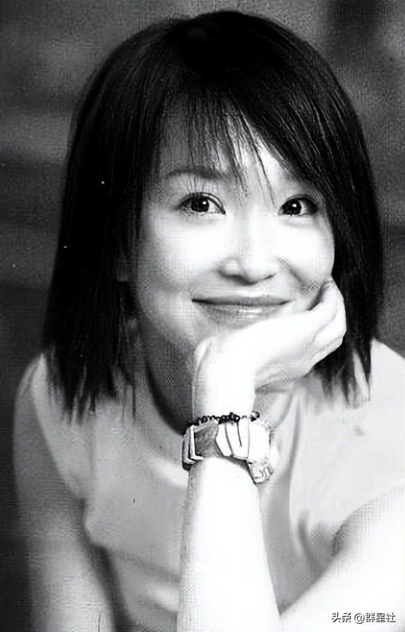 范文芳：演过小龙女，被誉为新加坡国宝，如今51岁依旧美丽