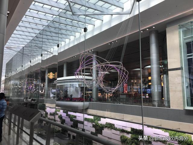 新加坡正在重新焕发生机，樟宜机场重开T4航站楼