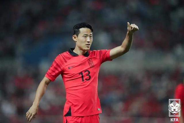 国际足联比赛日 亚洲各队忙热身 中国男足在做什么？