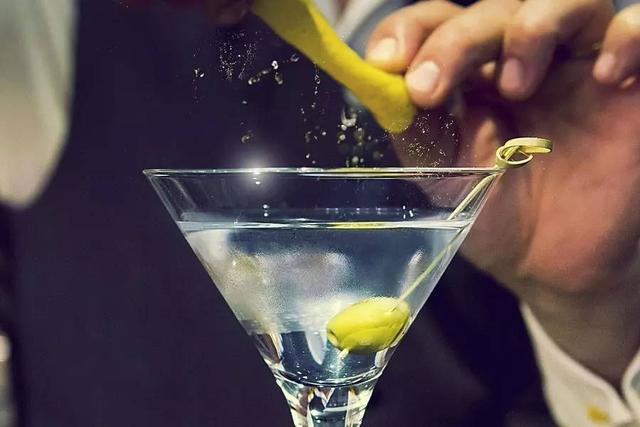 金酒：英国版二锅头到底怎么喝？