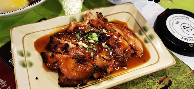 新加坡道地隐藏特色美食！绝对没想过原来这边的肉也能如此好吃