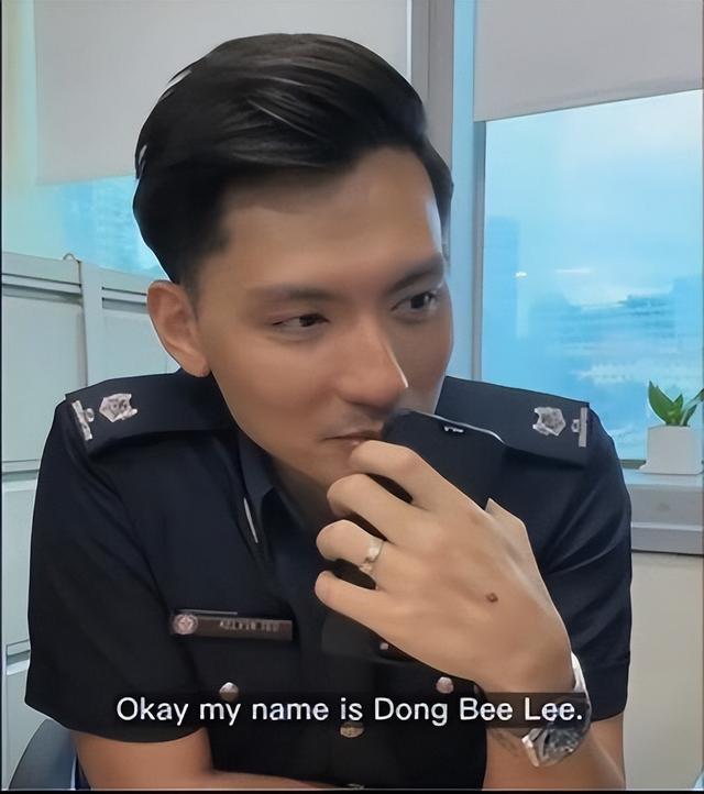 当新加坡移民局官员拨通骗子电话！学废了吗？