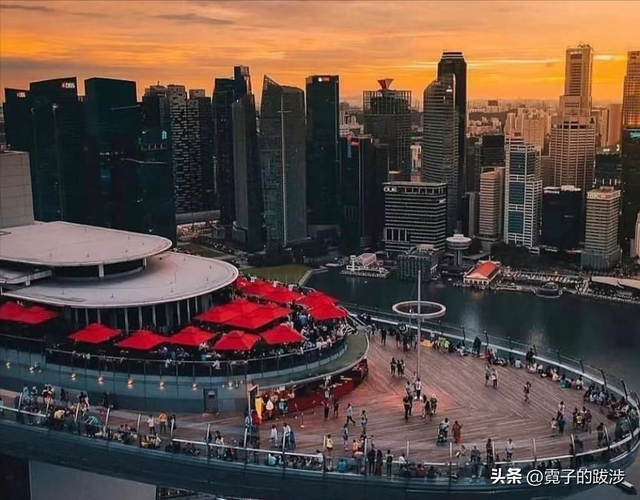 在新加坡生活两个月后，我的非物质欲望日益见长
