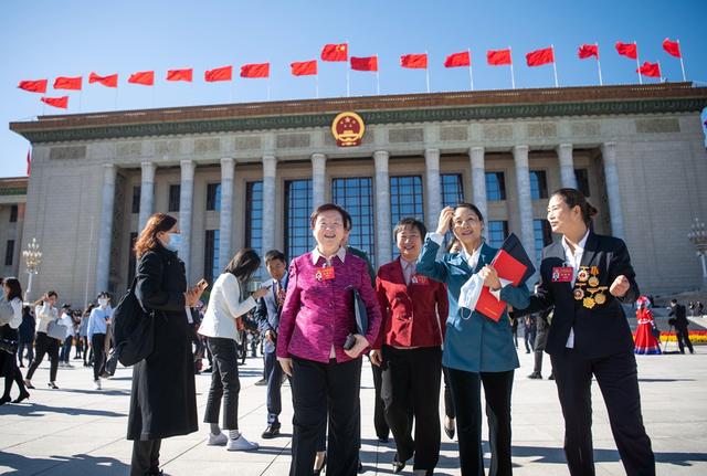 罗思义：是什么让中国共产党成为了世界上最成功的政党？