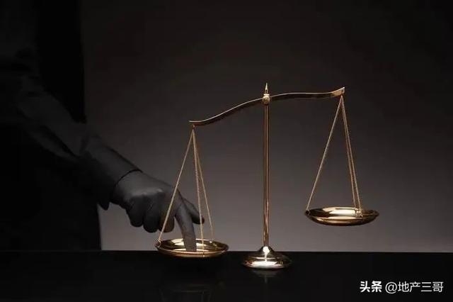 窥斑丨香港VS新加坡