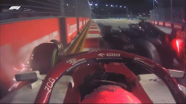 周冠宇：把我完全挤到了墙上 这家伙在干什么？