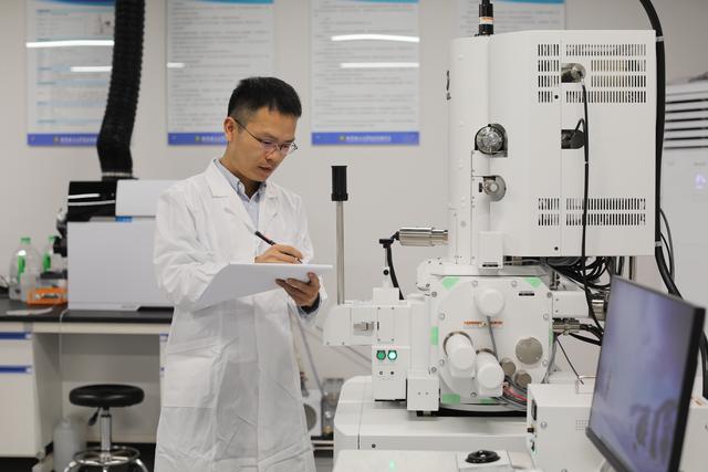 新华全媒+|让科技创新更快落地生“金”——重庆两江协同创新区积极探索科研成果转化应用新路