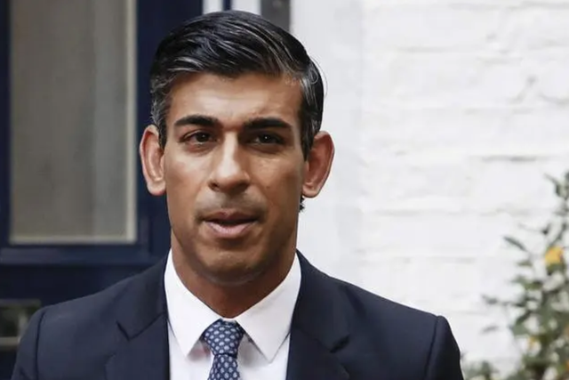英国首位印度裔首相诞生，宇宙的尽头是三哥