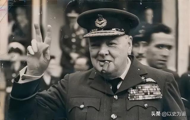 1942年，十万新加坡英军向日本投降！丘吉尔：大英最沉痛的浩劫