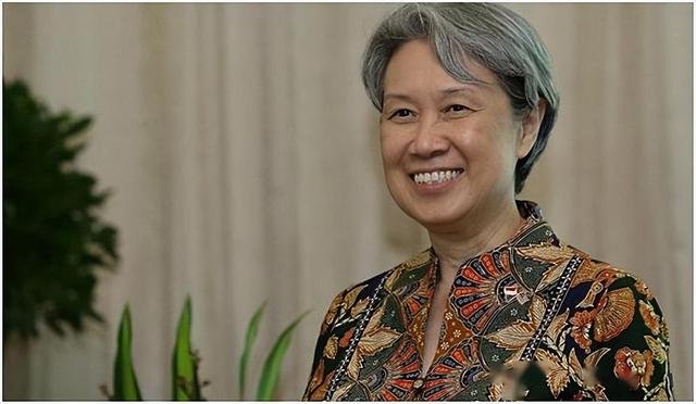 新加坡第一夫人何晶：打脸美国，嘲讽台湾当局，坚定支持中国