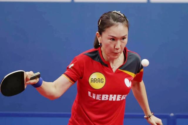 39岁老将发威！德乒惊险进四强，25岁曾尖空砍2分，新加坡遭淘汰