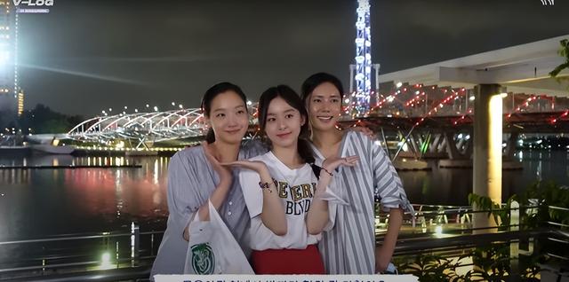 秋瓷炫分享和丈夫在新加坡的愉快时光，记录《小小姐们》拍摄点滴