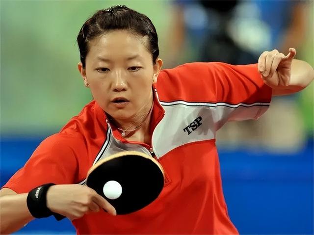 乒坛名将李佳薇：为逃离父亲，14岁远赴新加坡，今42岁仍元气十足