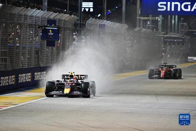 F1新加坡大奖赛正赛在滨海湾赛道举行