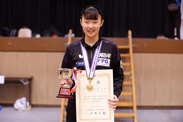 张本美和大获全胜！吊打日本同龄选手夺冠，年仅14岁已是国乒劲敌