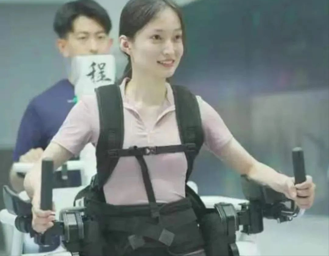 我，90后，当过模特、白领，因患遗传病，断送了梦想和爱情