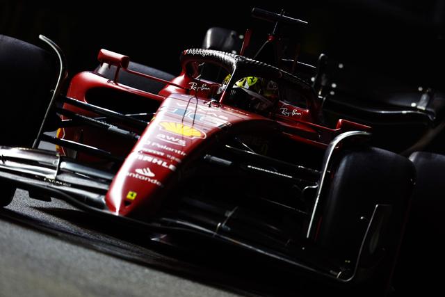 F1新加坡大奖赛排位赛：上一次杆位是他！这一次杆位还是他