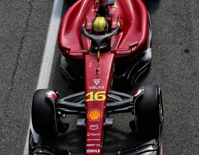 2022F1新加坡排位赛，勒克莱尔夺杆位，维斯塔潘遗憾排名第八位