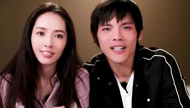 她是向佐“最厉害”前任，二婚嫁大19岁百亿富豪，头脑情商绝对高