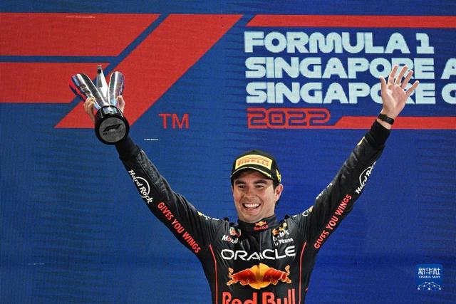 F1新加坡大奖赛：佩雷斯夺冠