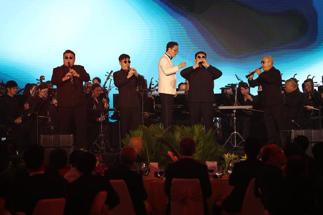 新加坡华乐团于 2022 年筹款晚宴暨音乐会《管韵献新声》筹获94万6500元的款项