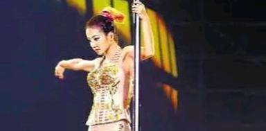 华语乐坛近30年来有哪些歌手可以称得上天王天后?