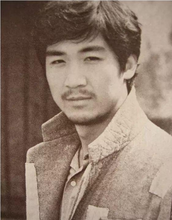 这些明星的履历有多精彩？张国立救下科考队，李连杰背景吓坏鲁豫