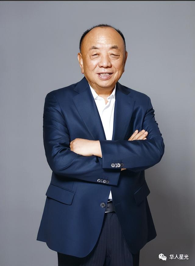 新加坡首富刚刚捐给中国10个亿，他究竟是什么来头？
