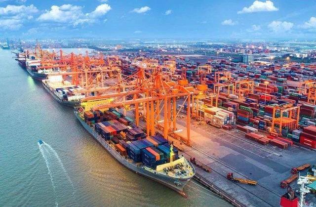 危机升级！全球经济结构重组？欧美国家大衰退？中国成最大赢家？