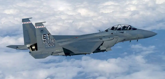 140亿进口35架F15？印尼打造东南亚最强空军，美国抛弃新加坡？