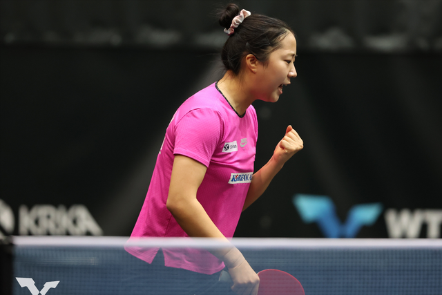 决赛对阵！华裔老将决胜局淘汰日本削球，世界亚军被18岁小将横扫