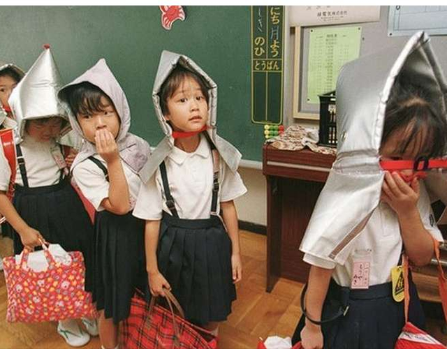 为什么新加坡的教育是世界上最好的？而中国“老师永远是对的”？