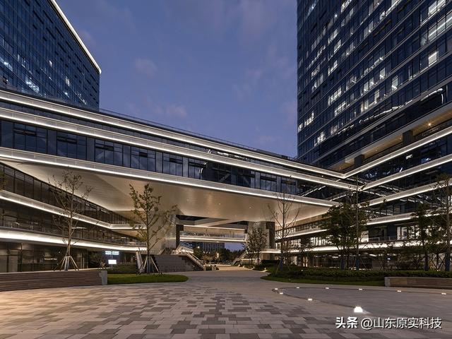 ALPHA PARK 凯德集团新加坡科技园—元创公园灯光设计案例分享