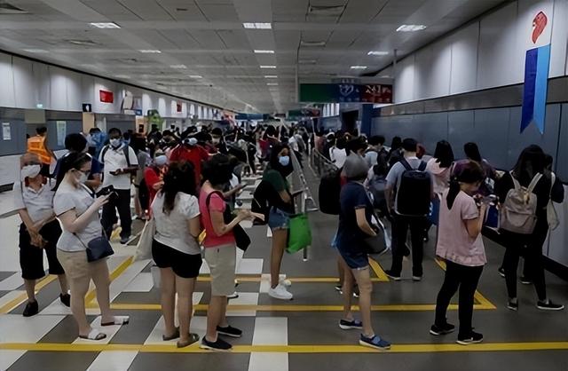 新加坡超炫巴士转换站即将投用，更衣间、育婴室、感应门
