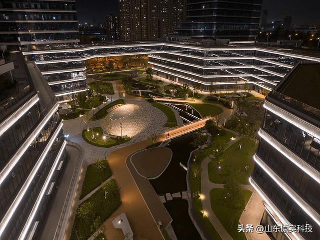 ALPHA PARK 凯德集团新加坡科技园—元创公园灯光设计案例分享