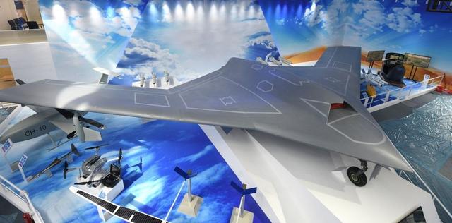 中国隐身飞翼集体亮相，引发美媒地震，五角大楼：美国不再是第一