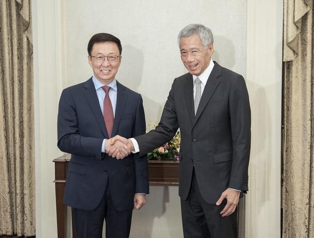 （时政）韩正访问新加坡并主持中新双边合作机制会议