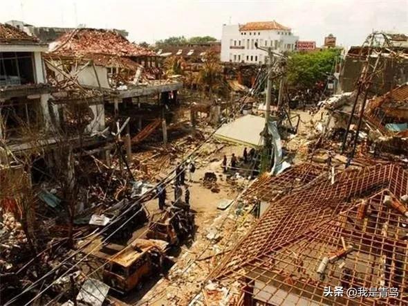 凋萎的“花之岛”——印尼巴厘岛爆炸案始末