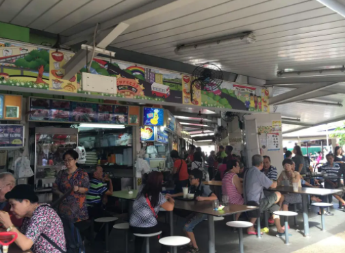 新加坡人不生火做饭已成习惯，家里厨房是摆设，主要由两方面决定