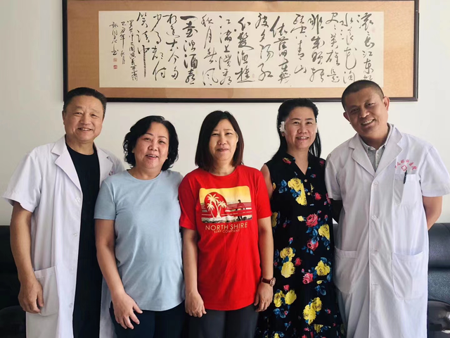 新加坡三姐妹均患眼疾，与病魔斗争多年，还想看看这世间