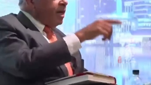 西方记者污蔑中国的成功建立在“压迫”上，新加坡学者回击