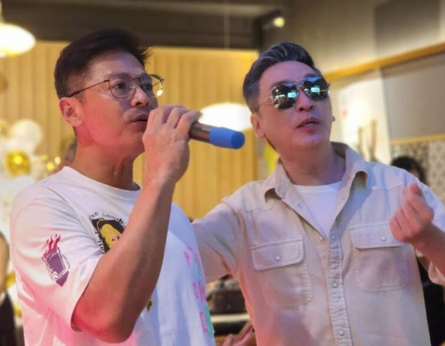 新加坡一哥李南星58岁生日，50位艺人为他庆祝，多位熟面孔现身