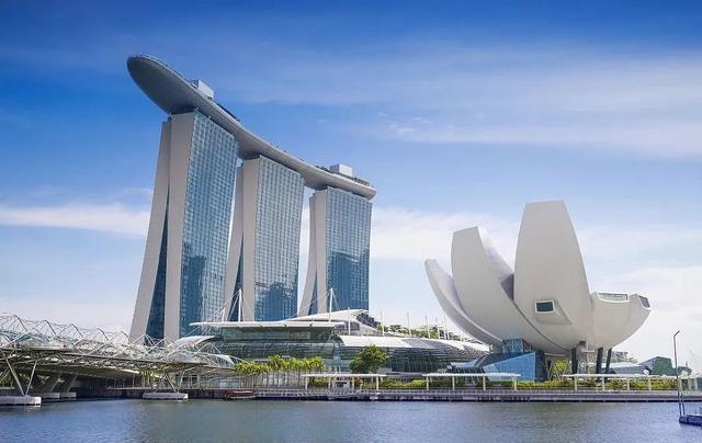 新加坡“贵”出圈，不再适合中产，仅看东南亚各国电费差距有多大