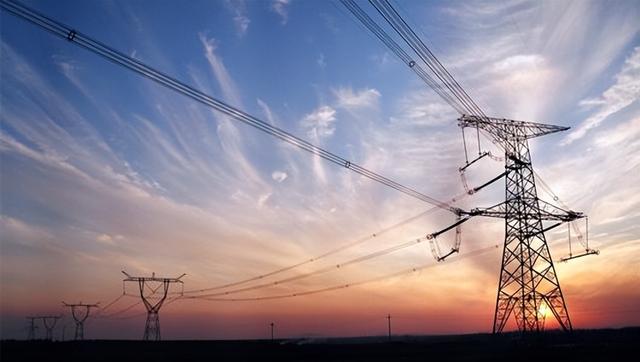 中国首创世界输电最远3324km，英国和澳大利亚想要挑战，能超越吗