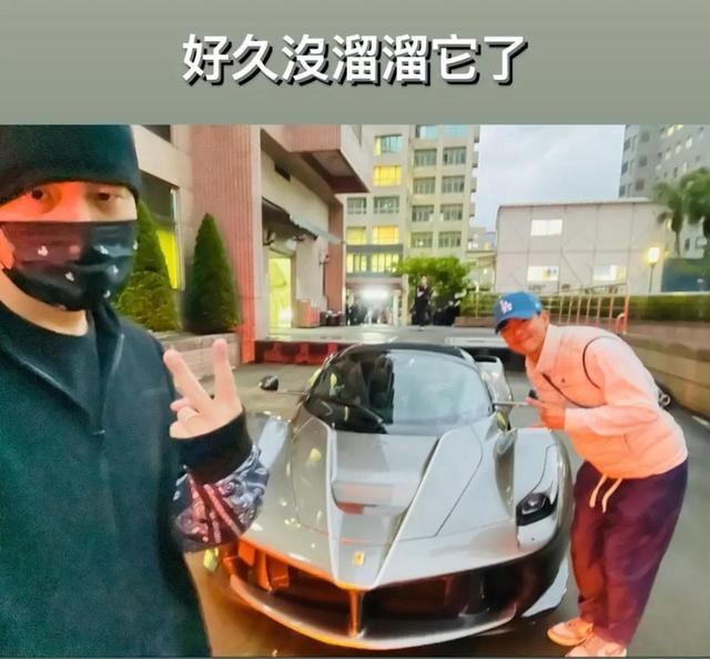 新加坡演唱会来了!周杰伦前往新加坡!