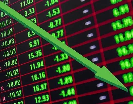 美国联邦储备局和其他央行纷纷释放鹰派信号，亚洲盘普跌